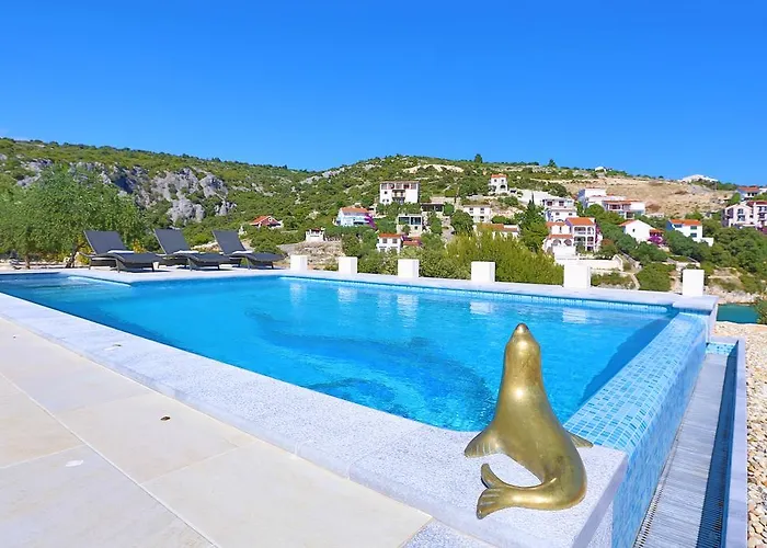 Hera Villa