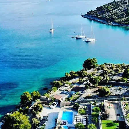 Hera Villa *