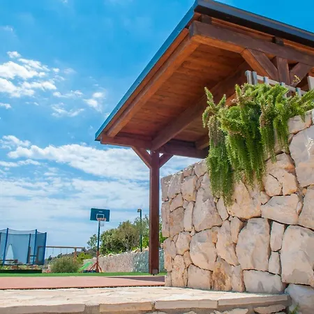 Hera Villa *